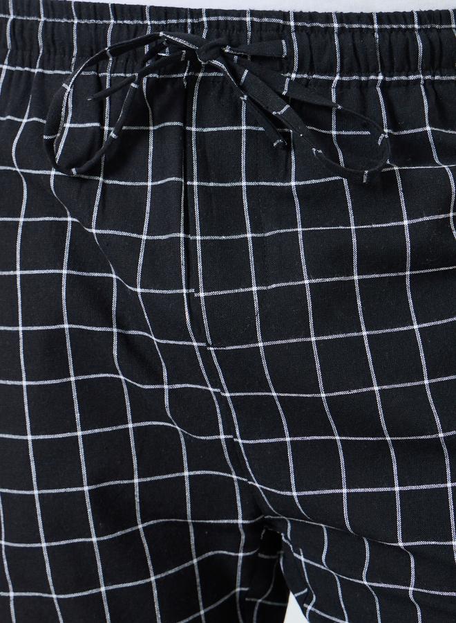 ستايلي بنطال بيجاما كاروهات بقصة مريحة - Image 3